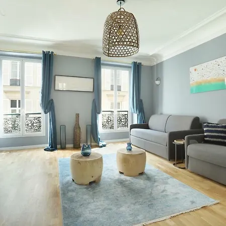 Apartment Sublime Champs Elysees Paris